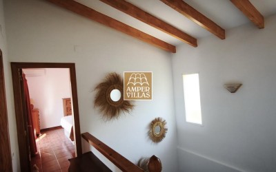 Spacious villa with guest apartment within short distance of the center of Altea la Vella.